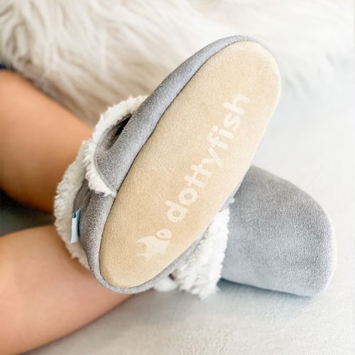 Dotty Fish pale grey slippers with fleece lining.